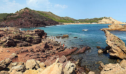 Der Strand von Cala Pregonda auf Menorca